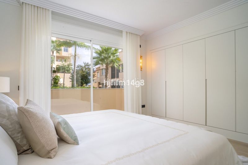 Foto ec1f49d5-6844-425b-a7ce-22e11d1907cd. Pis a Las Brisas Marbella