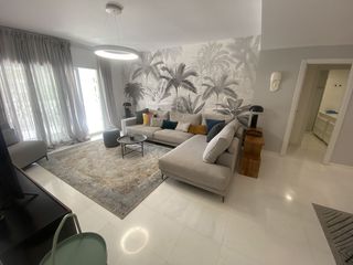 Etagenwohnung in Puerto Banús