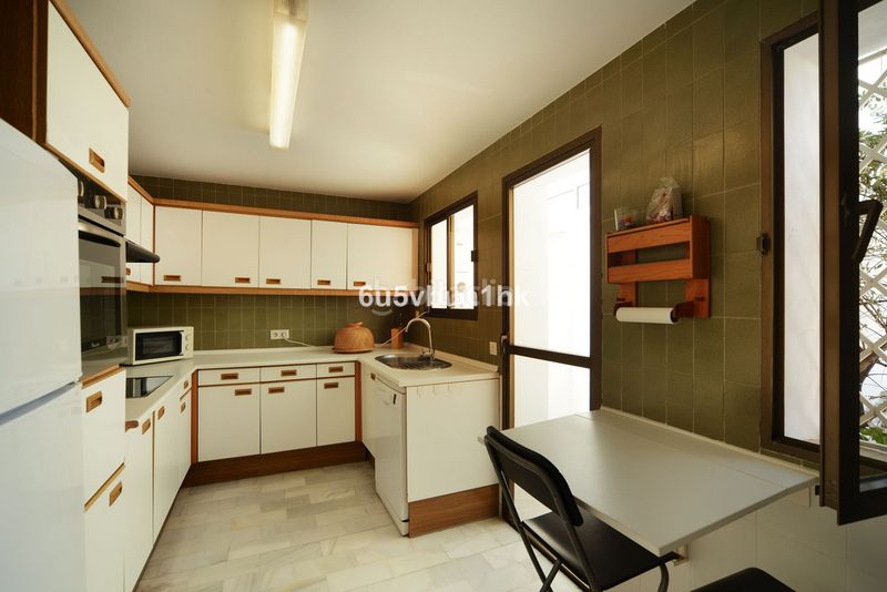 Foto 6abeb6d1-e05a-44e3-bdba-7193d1ad6b9f. Àtic a Las Brisas Marbella