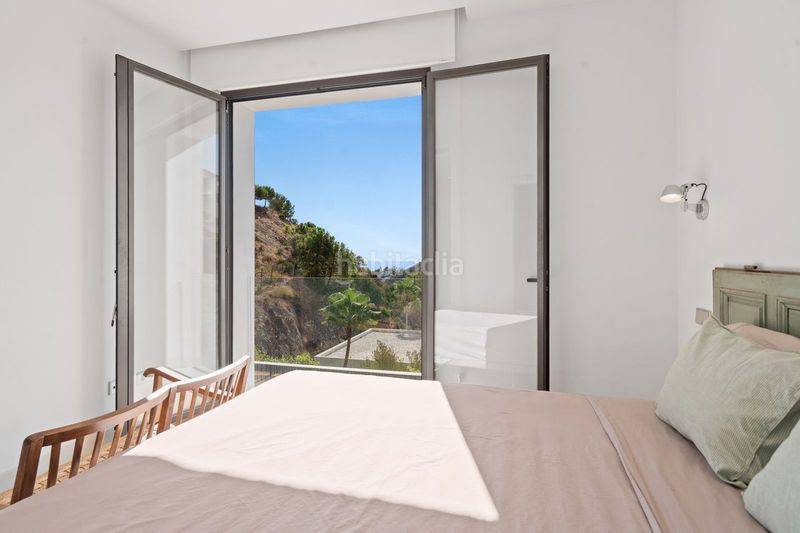 Foto ad1a56c8-233c-45a5-a0b6-8e9b57a5dbff. Casa adossada a El Madroñal Benahavís