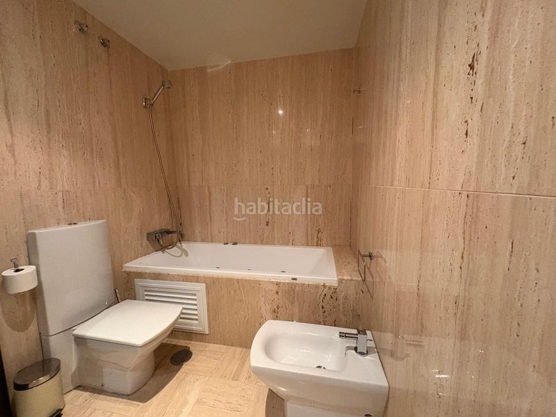 Foto b5d602c7-0835-4659-b24f-ab3f29a61557. Piso en Las Brisas Marbella