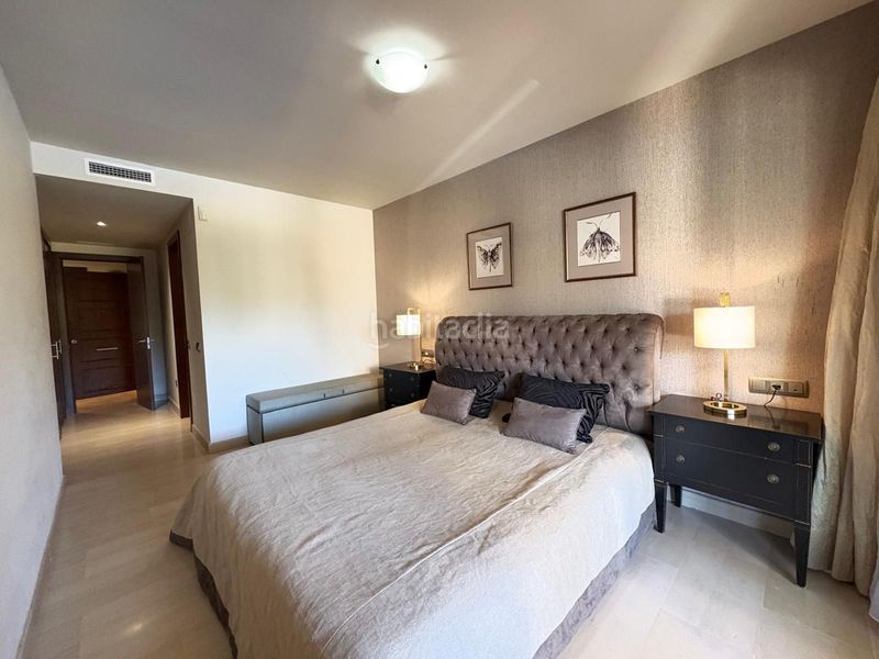 Foto f7d49a44-d50e-425b-80d3-891f84d430a1. Piso en Las Brisas Marbella