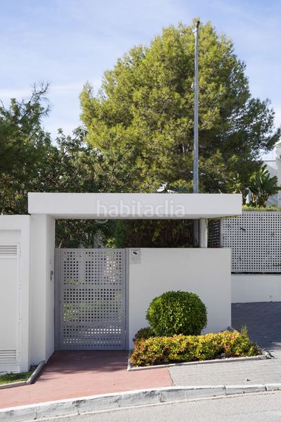 Foto 168d3fa2-2959-4e2b-bf88-6cd4f9d8d871. Casa adossada amb aparcament a Casco Antiguo Marbella