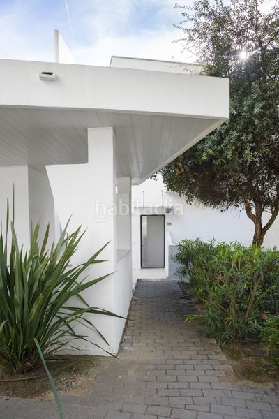 Foto ce1c083e-db91-41eb-894e-62b2ec26b3ca. Casa adossada amb aparcament a Casco Antiguo Marbella