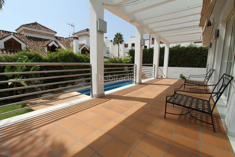 Foto efb35e65-c414-4399-89c1-9b0ec8fe75a0. Casa adosada en San Pedro de Alcántara Pueblo Marbella