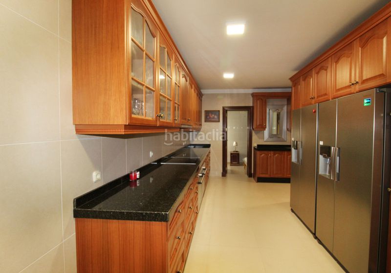 Foto b39532ec-9ed3-4a86-a45c-5cb725e7eb98. Casa adossada amb aparcament a Guadalmina Baja Marbella