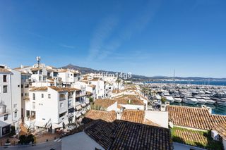 Etagenwohnung in Puerto Banús
