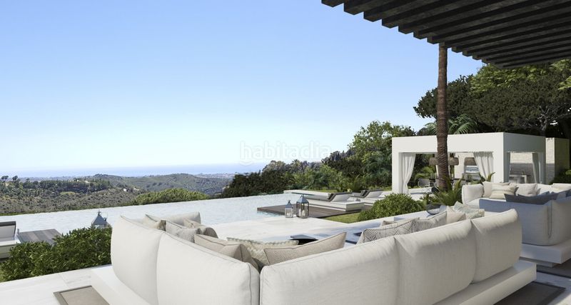 Foto 063c0b4d-a368-48df-b79a-d71cecbb1482. Casa adossada amb aparcament a La Zagaleta Benahavís