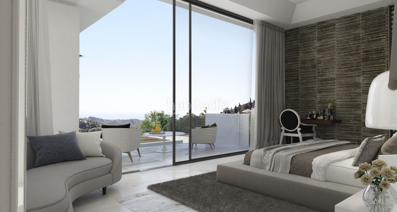 Foto 3b8e4c15-f31f-4862-b02a-e489287fb1ff. Casa adossada amb aparcament a La Zagaleta Benahavís