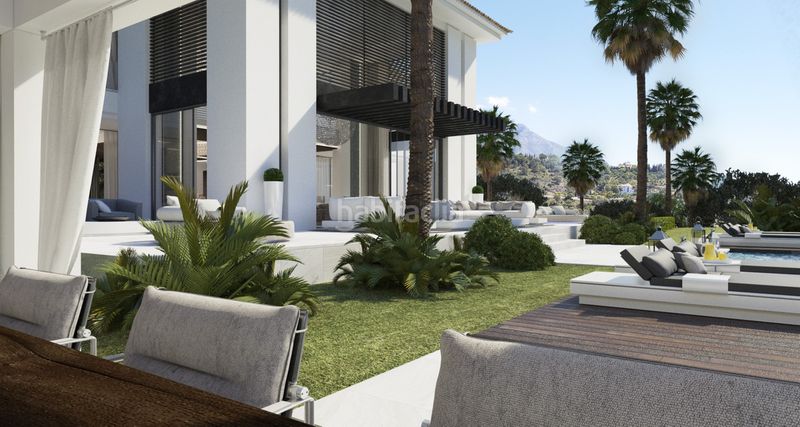 Foto 7be90834-e0ea-4009-be2a-adc2cb5778c7. Casa adossada amb aparcament a La Zagaleta Benahavís