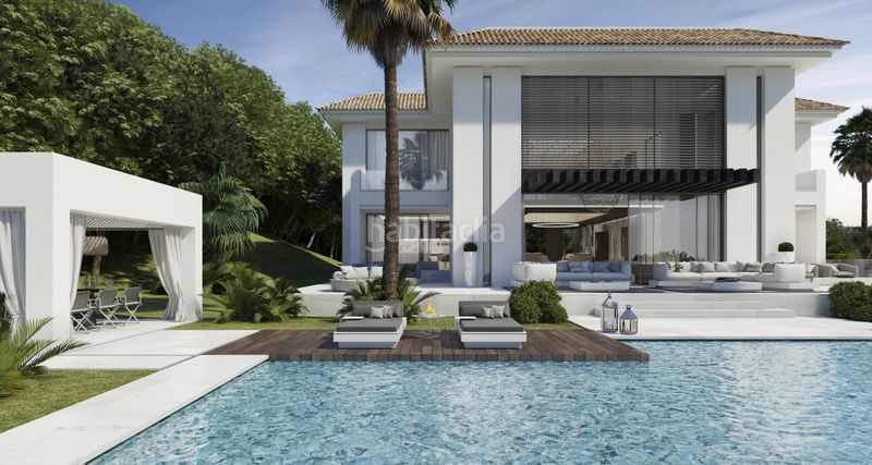 Foto a99480dc-5d4f-411e-91c3-715a1ab540ec. Casa adossada amb aparcament a La Zagaleta Benahavís