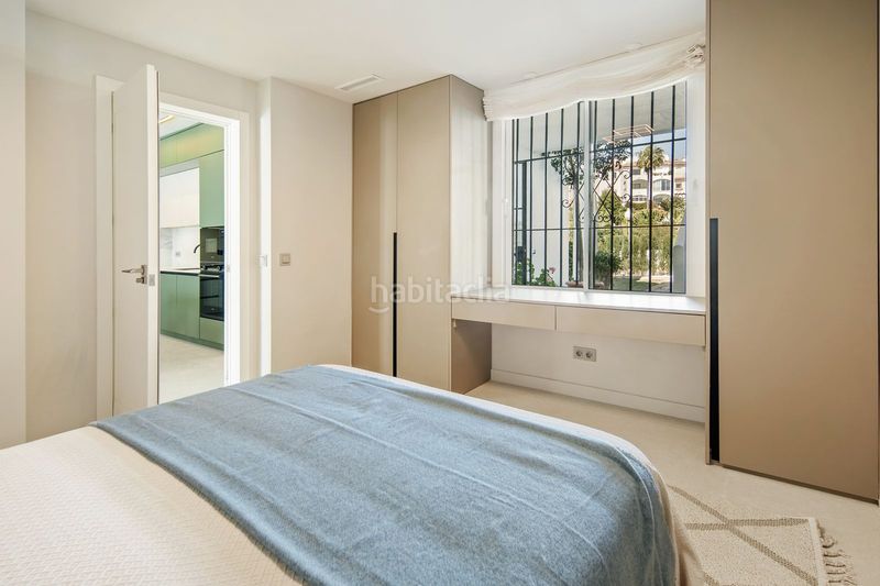 Foto 1164ab59-ea3a-4b89-9399-8941c881f492. Pis amb aparcament a Las Brisas Marbella
