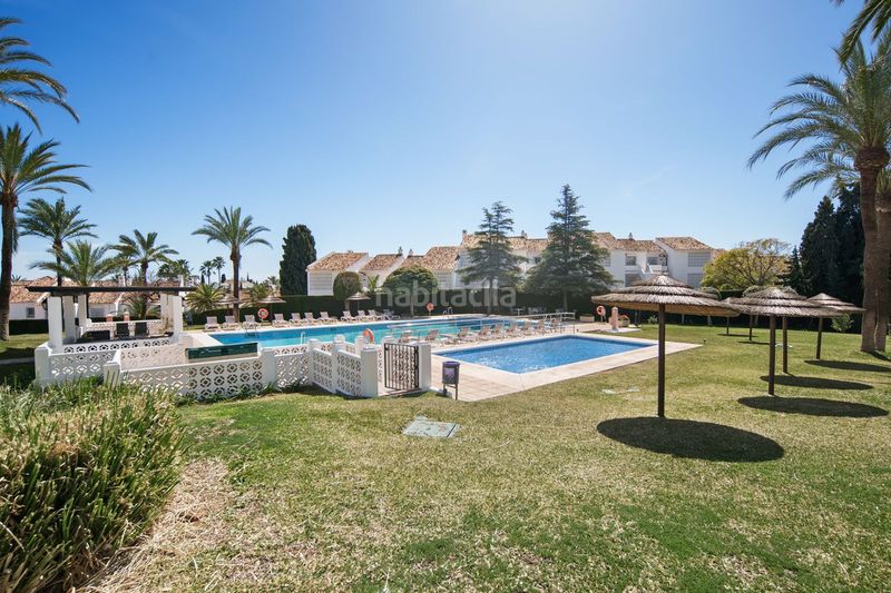 Foto 4fd2aa1a-e534-4afb-82dd-ca588f481893. Pis amb aparcament a Las Brisas Marbella