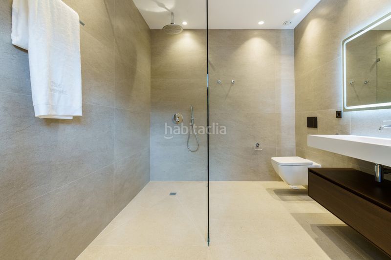 Foto defd09bd-ea25-494e-90c1-4ec005cee0de. Casa adossada amb aparcament a La Zagaleta Benahavís