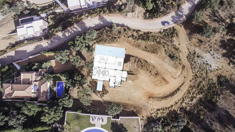 Foto 0e9b6e48-8955-48fb-859e-f1104d72fe78. Casa adosada en La Mairena Ojén