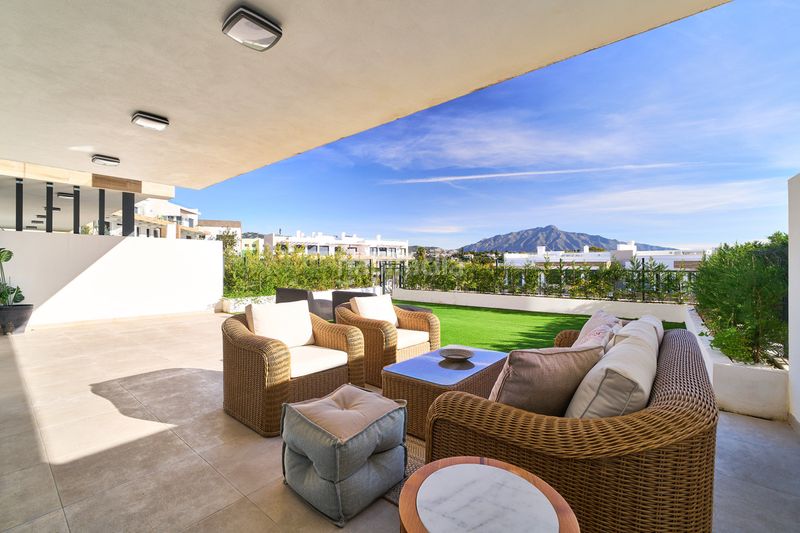 Foto 30ae908c-6d35-439e-8b75-671a56caad4f. Pis amb aparcament a Benatalaya Estepona