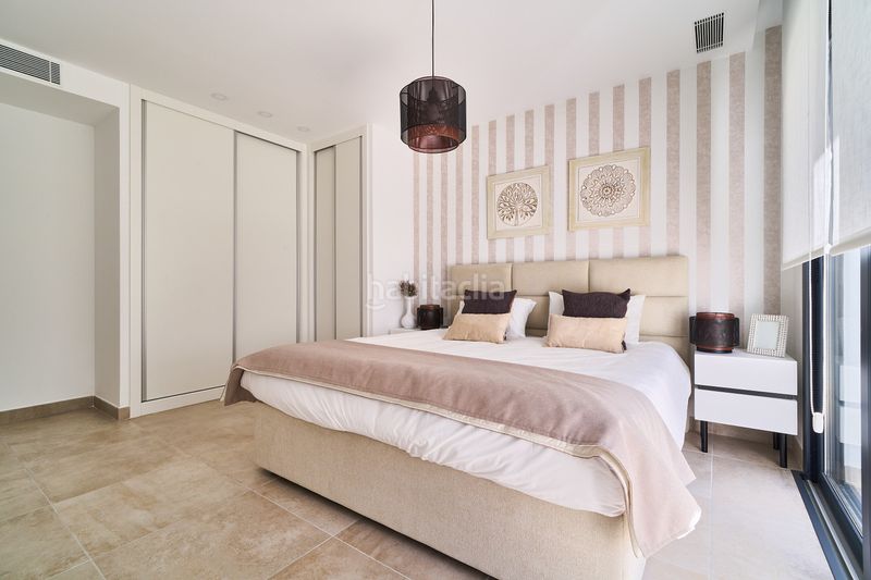 Foto 762e2336-9871-421f-8e12-1b2a8bc6a9a3. Pis amb aparcament a Benatalaya Estepona