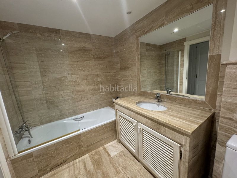 Foto f358c674-8d75-45db-984c-84262a5ed8dd. Pis amb aparcament a Guadalmina Baja Marbella