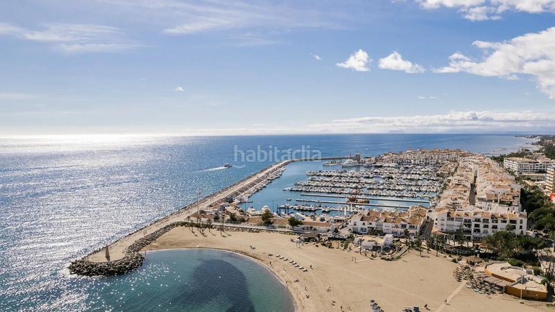 Foto e133eed1-29ea-4fc4-a5d4-a468bcb02f53. Pis a Puerto Banús Marbella