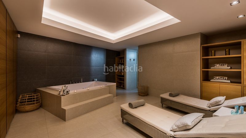 Foto b48d368d-6ea5-4c02-b4fc-240cd256efdc. Casa adossada a Costabella Marbella