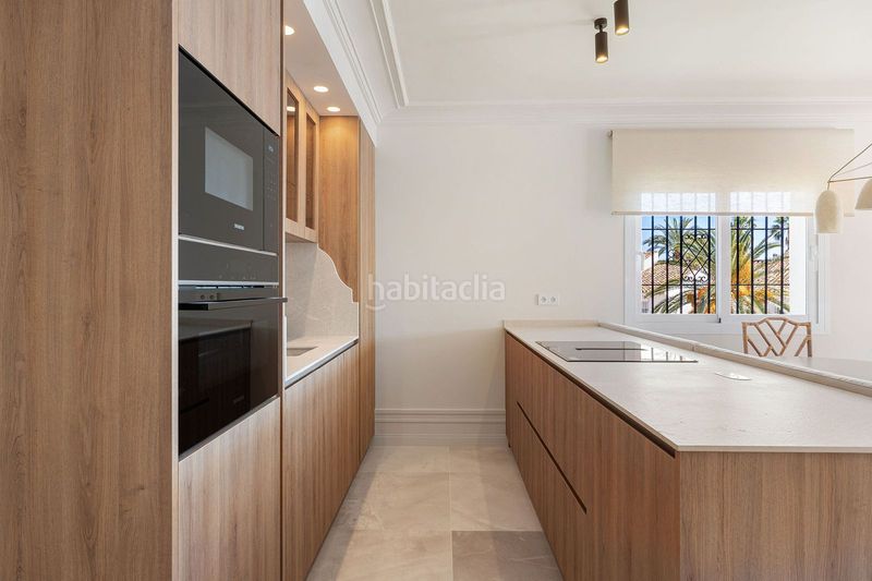 Foto a5b18379-c0d3-4c54-a81a-4c78332dad2b. Pis a Las Brisas Marbella
