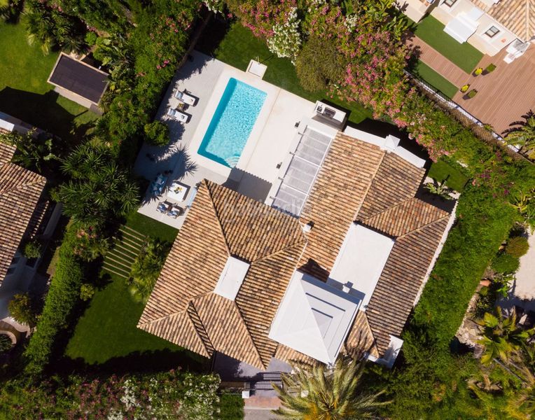Foto 23a74933-3f20-4d9a-b4d2-1ca2c8c917ca. Casa adosada en Las Brisas Marbella