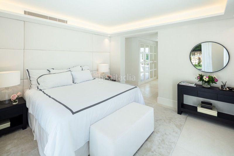 Foto 430cdc4c-2f14-4922-bee1-f4564223a891. Casa adosada en Las Brisas Marbella