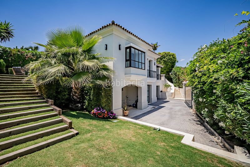 Foto 716cff42-c1e5-4afb-93cd-2c3cf7caf677. Casa adosada en Las Brisas Marbella