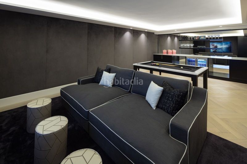 Foto 15b41b27-8257-4cfd-a634-6b65d32a0416. Casa adossada amb aparcament a Las Brisas Marbella