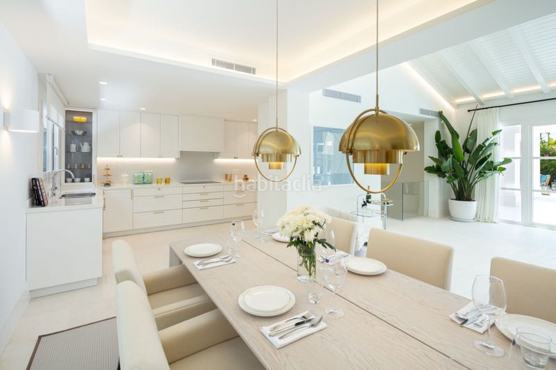 Foto cdc08796-d777-4930-92cd-e62d330a2257. Casa adossada amb aparcament a Las Brisas Marbella