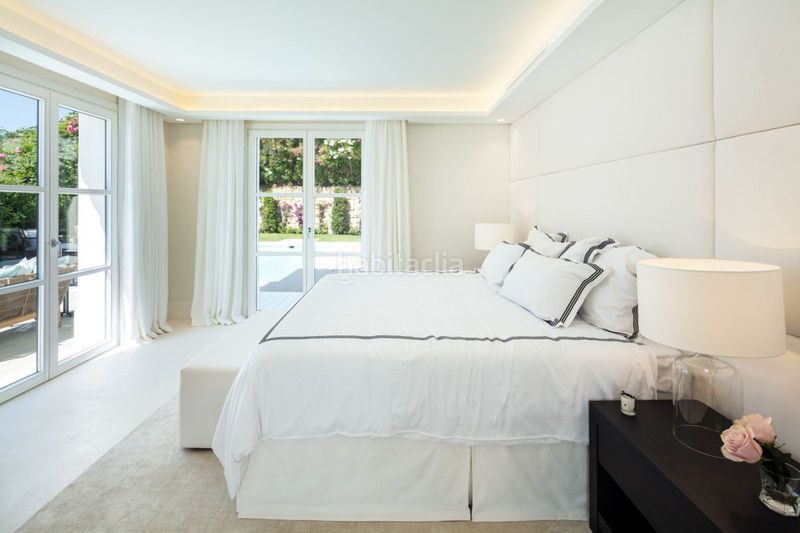 Foto e0d738e7-fdad-4d79-a423-10b9717784a5. Casa adossada amb aparcament a Las Brisas Marbella