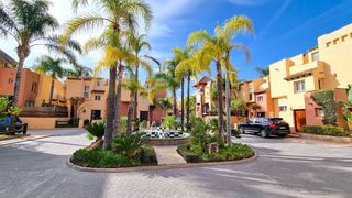 Semi detached house in Las Brisas