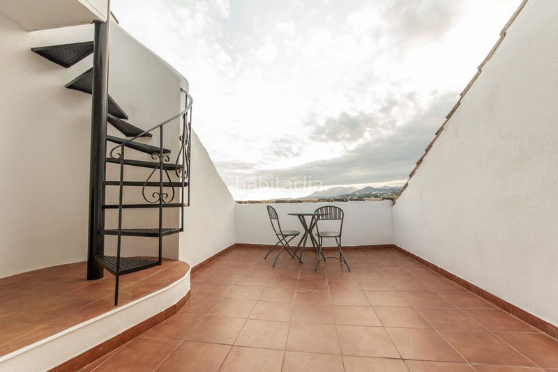 Foto 2db2fc72-3bff-4317-a95b-f8a450a55819. Casa adosada en Las Brisas Marbella