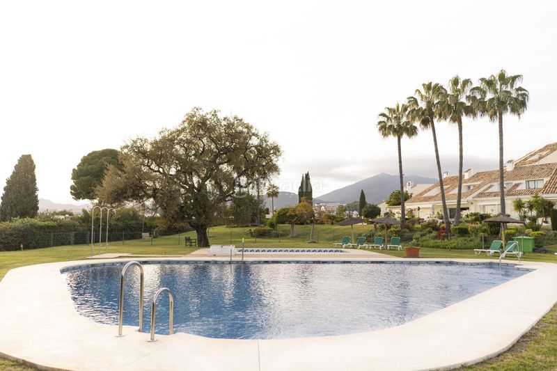 Foto 2fe2ed11-1ac7-4875-95fc-8c19959787d1. Casa adosada en Las Brisas Marbella