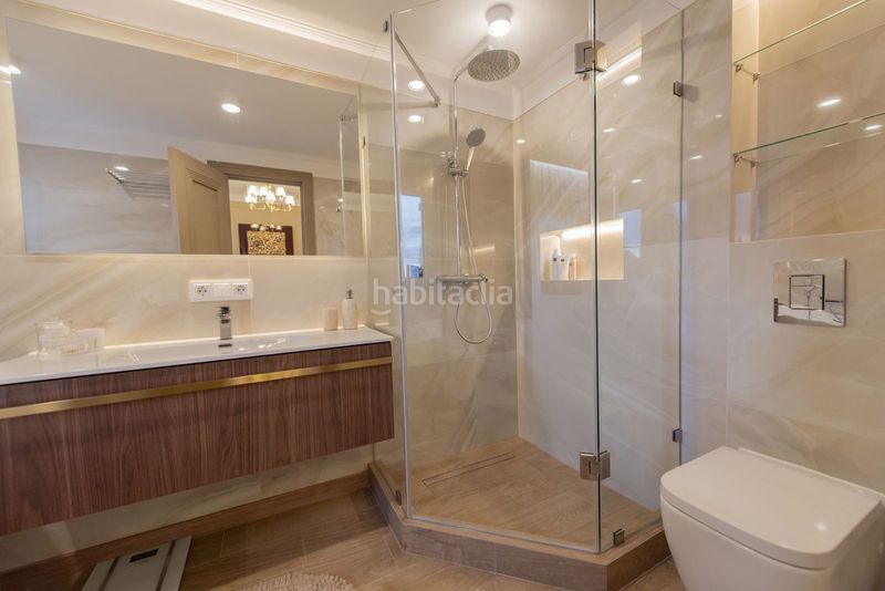 Foto 5a156a10-ebe8-4aa5-9798-0710c503a302. Casa adosada en Las Brisas Marbella