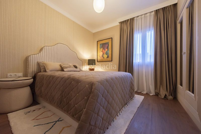 Foto f3b2deec-f097-40b6-9dd4-d0c7f73eb07c. Casa adosada en Las Brisas Marbella