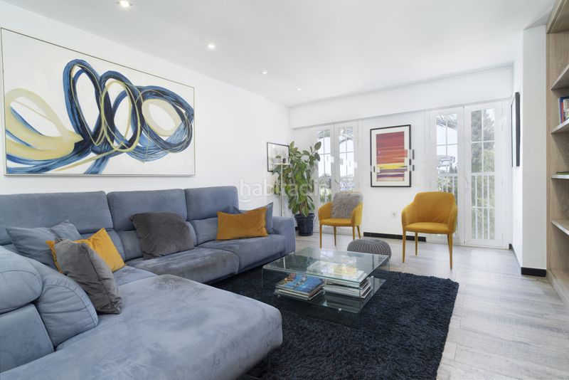 Foto e2e300da-2ce9-418d-86d1-96c51908843b. Casa adossada amb aparcament a Puerto Banús Marbella