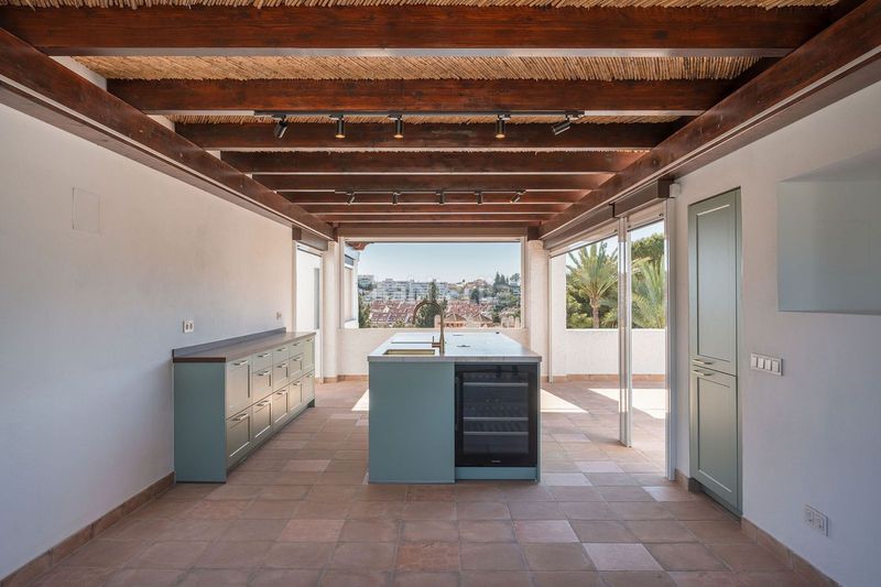 Foto e0b1d3a6-da56-470c-8a32-a4a2c6b7c135. Àtic a Las Brisas Marbella