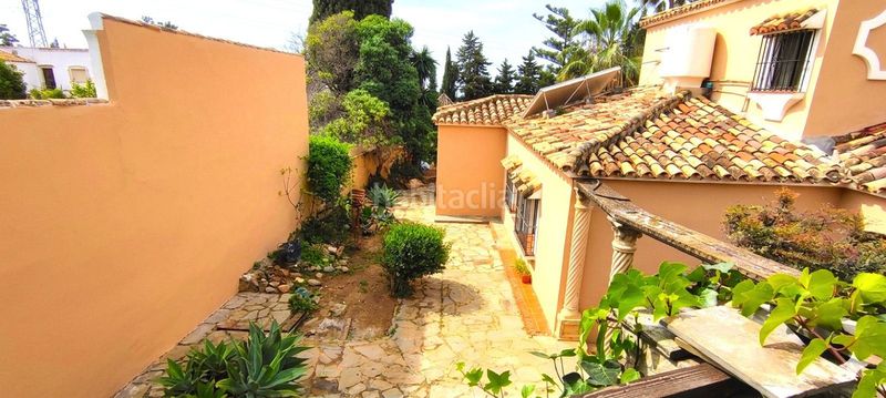 Foto db5003e9-4949-44e4-8500-88cd92173cc5. Casa adossada amb aparcament a Río Real Marbella