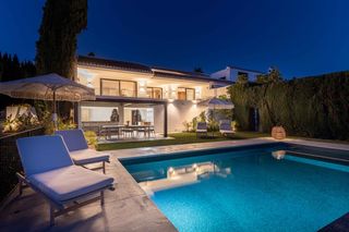 Casa adosada en Paraiso - Barronal