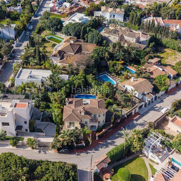 Foto 3ff41549-e04b-4255-9a29-12f447f158c6. Casa adossada amb aparcament a Marbesa Marbella
