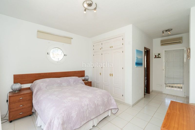 Foto c49fb3c0-4752-4431-9479-3f3cce09dee2. Casa adossada amb aparcament a Marbesa Marbella