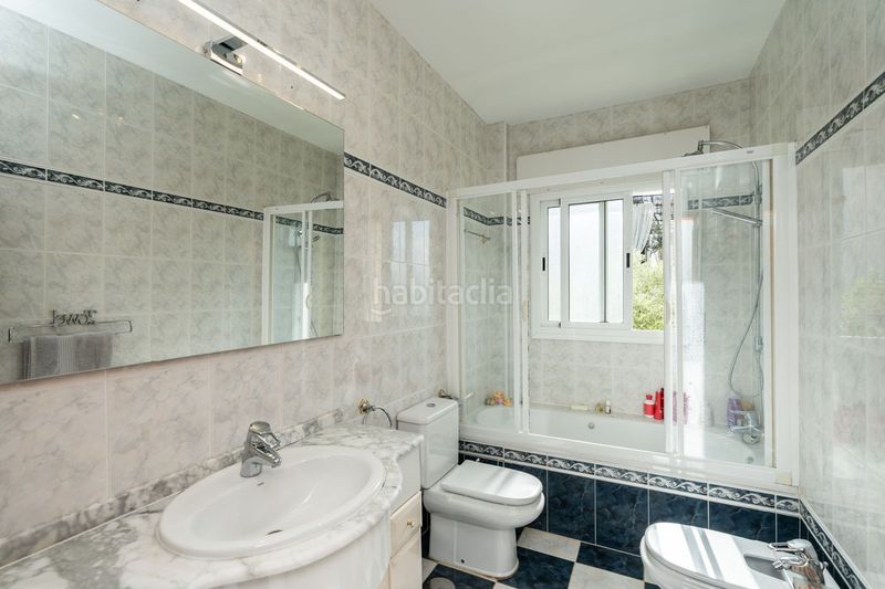 Foto dda6c721-6522-4715-bee3-0e14c15c0a79. Casa adossada amb aparcament a Marbesa Marbella
