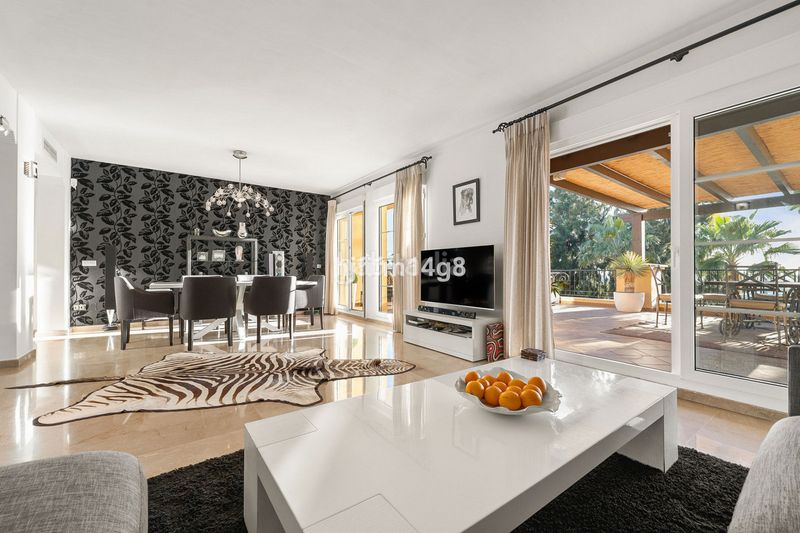 Foto 627681b8-e451-4a80-a944-16ad105a4418. Àtic a Las Brisas Marbella