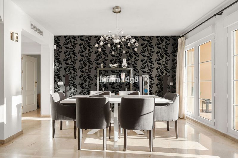 Foto c0873b92-db5c-4849-b33b-7336b9972995. Àtic a Las Brisas Marbella