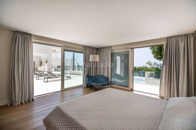 Foto e238294a-2d9a-46f7-9d84-36d569af28c6. Casa adossada amb aparcament a La Zagaleta Benahavís