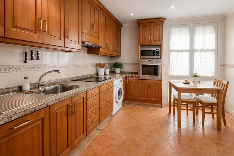 Foto b3a05317-5c52-4a00-901f-5f0b420c8b18. Pis amb aparcament a Casco Antiguo Marbella