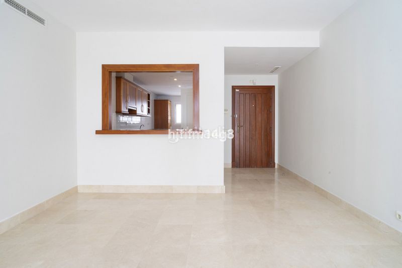 Foto 6781d174-ff17-4d64-ba02-f42599e0cc2f. Pis a Las Brisas Marbella