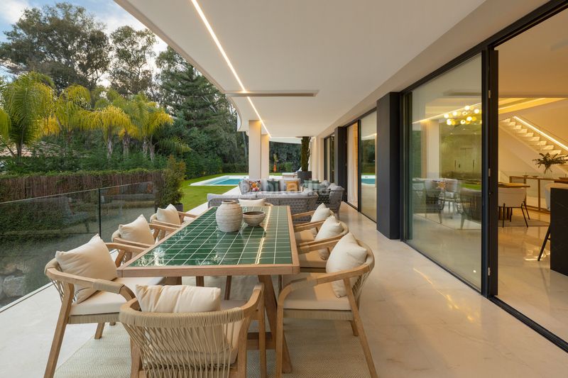 Foto ab9aba0a-4218-46e4-aedc-8b89dacdbd73. Casa adossada a Las Brisas Marbella