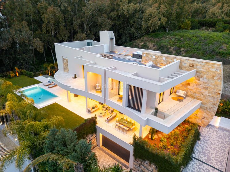 Foto afacddbd-124f-4646-b8e6-1e0d78c203fc. Casa adossada a Las Brisas Marbella